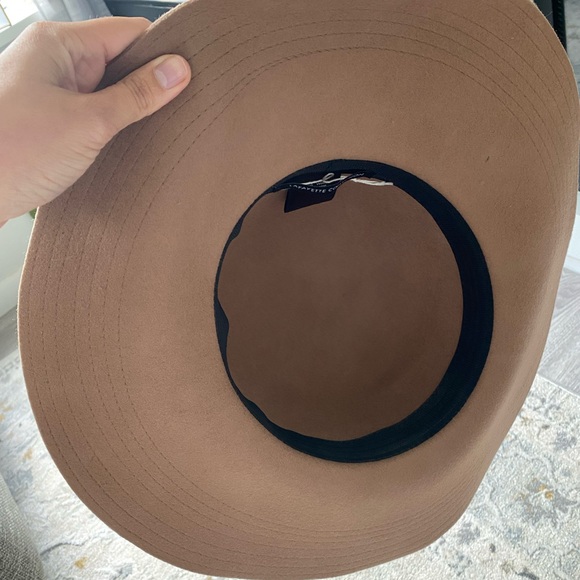 Lafayette 100% Wool Tan Hat - Picture 5 of 5